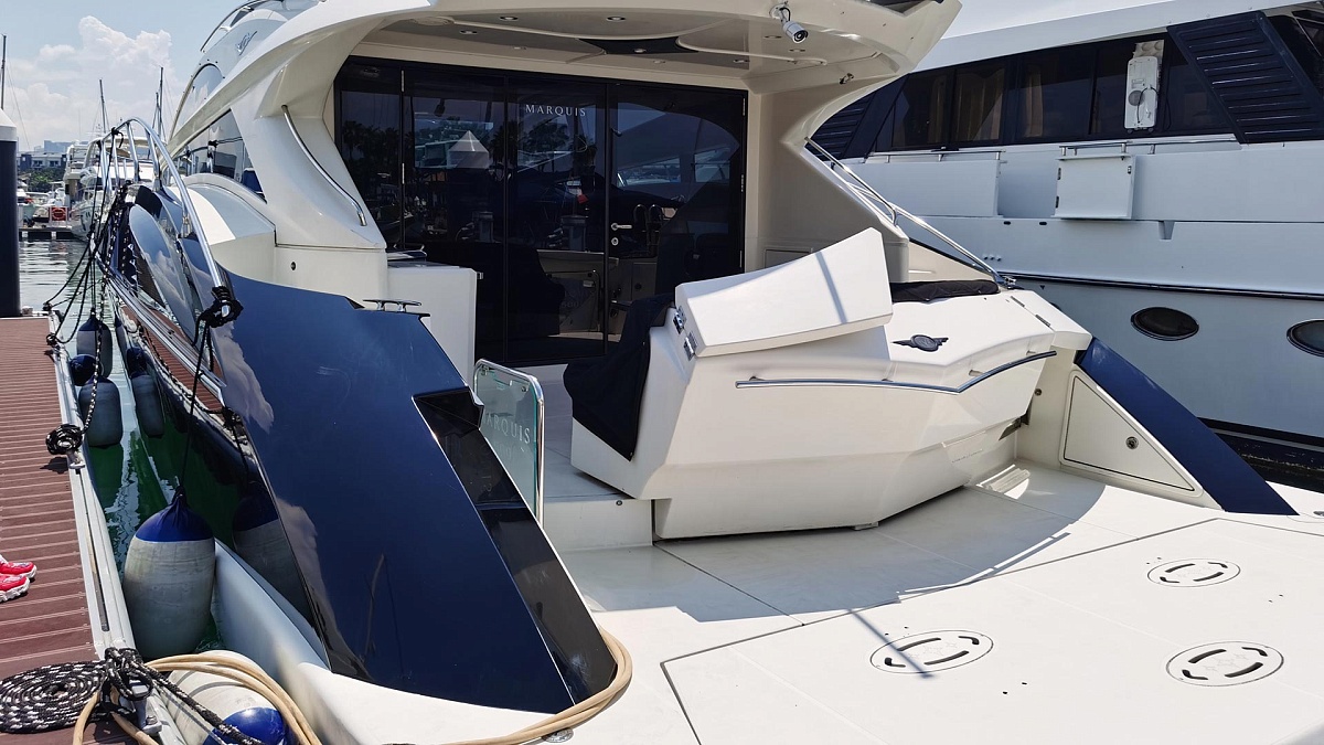 Аренда моторной яхты Marquis 500 Sport Coupe Harmony на Пхукете